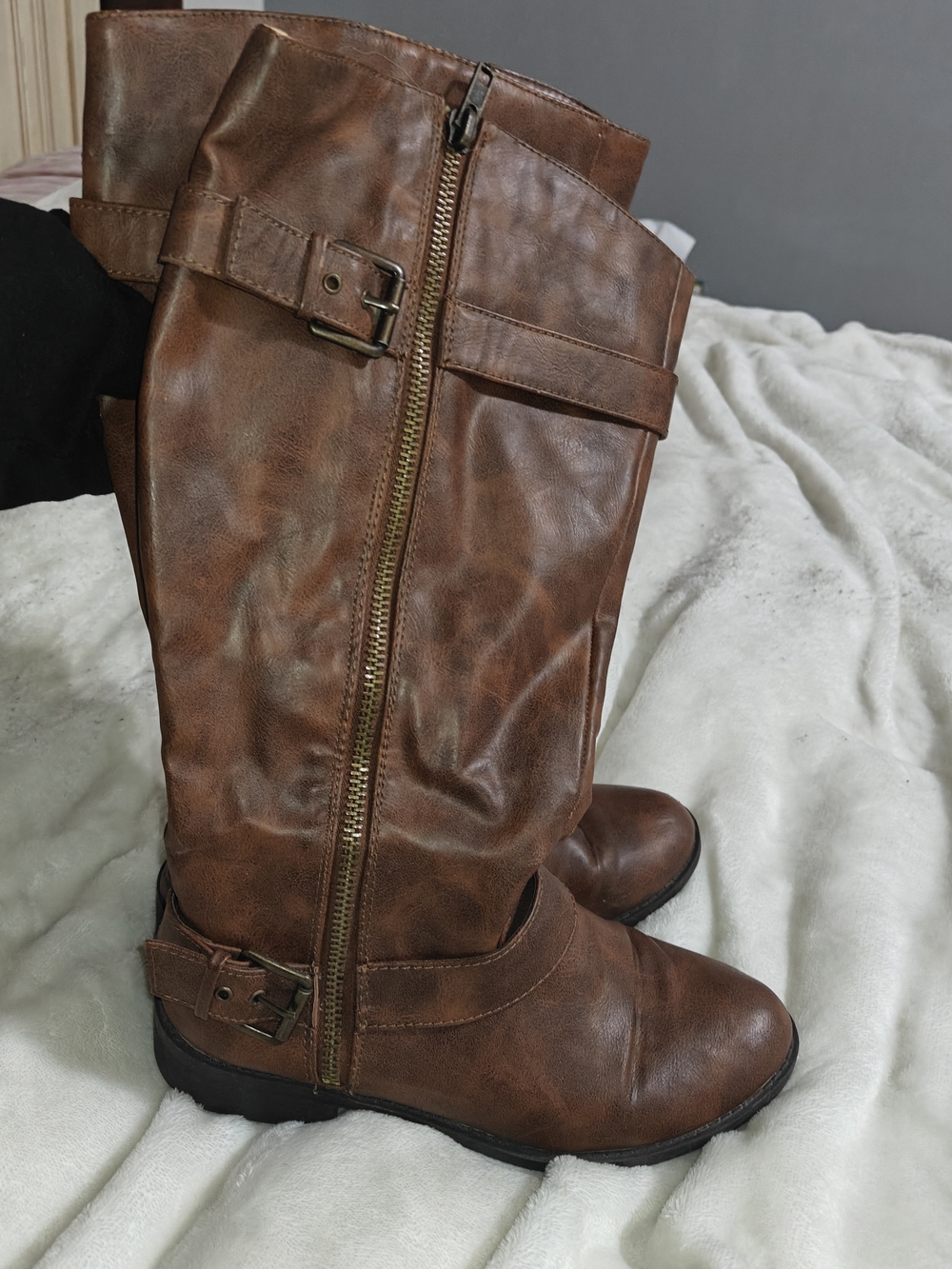 Brash Brown Mid-Calf Zip Buckle Riding Boots